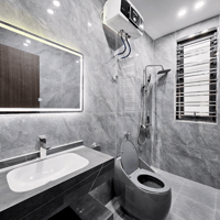 Bán nhà Thiên Lôi 50m2 x 4 tầng. 4PN, 3 Vs sau nhà mặt đường. dãy 7 căn còn 2