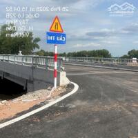 210m2 có 7m mặt tiền. Thổ cư, Đường xe hơi, gần KCN. 435tr