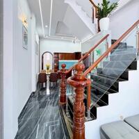 Nhà lầu 3 phòng ngủ xây mới - Kế bên Đài Truyền hình Cần Thơ