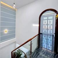 Nhà lầu 3 phòng ngủ xây mới - Kế bên Đài Truyền hình Cần Thơ