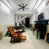 NHÀ 5 TẦNG ĐÚC BTCT Ở NGAY - 8 PHÒNG LỚN