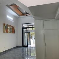 Chính chủ mình cần bán nhà 2 mê rưỡi 215/24 Hà Huy Tập