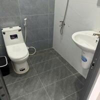 Bán nhà có sân đậu ô tô khu dân cư sau Đền thờ Phạm Hùng