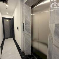 CHDV phố  Quan Hoa, quận Cầu Giấy 6 tầng, mặt tiền 4m, diện tích 65m2
