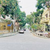 Bán đất biệt thự mặt phố Nguyễn Khoái, ph Tân Bình, TP Hải Dương, 161m2, mt 11.5m, vị trí đẹp