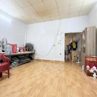 Bán nhà HXT Song Hành,TT Hóc Môn, DT:240m2 .Giá chỉ 6.6 tỷ (TL)