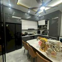 Bán nhà Âu Cơ - 70m2 x 5T Thang máy - MT 4.5m - 8 PN Full Nội Thất - Ở luôn