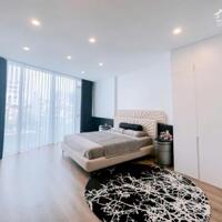Siêu Phẩm phố Đội Cấn 55m2, 8T thang máy mặt tiền 5.5m view trọn Hồ hiếm quận Ba Đình