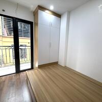 Cần bán căn hộ CCMN đường Giải Phóng, Hoàng Mai 50m, 2 ngủ, full đồ giá 1.850 tỷ