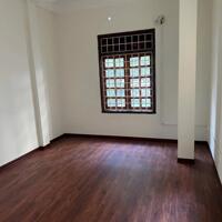 Cho thuê nhà KD online kết hợp ở GĐ ngõ 156  ô tô Lê Trọng Tấn, 4 tầng, 20m2, 2 ngủ, 10 Triệu