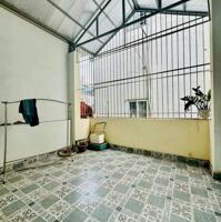 PHỐ VIP TRẦN THÁI TÔNG, NHÀ ĐẸP DÂN XÂY, NỞ HẬU, NGÕ THOÁNG - 8 TỶ HƠN. 0974984929