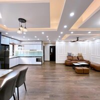 Cho thuê nguyên căn liền kề Vinhomes Gardenia hàm Nghi,90m x 5 tầng,giá 55 tr/th,lh 0981245437