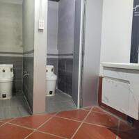 Cho thuê nhà nguyên căn Đặng Thùy Trâm,P.13, 4x20m,1 lửng 28m2, 18tr