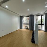 BÁN GẤP NHÀ PHỐ TẢN ĐÀ VÀI BƯỚC RA CHỢ , 10M RA ĐƯỜNG Ô TÔ . NGÕ THÔNG