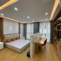 BÁN GẤP NHÀ PHỐ TẢN ĐÀ VÀI BƯỚC RA CHỢ , 10M RA ĐƯỜNG Ô TÔ . NGÕ THÔNG