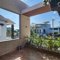 Bán nhà 1 trệt 2 lầu gần Giáo Xứ Ngọc Đồng, Tân Hòa, Biên Hòa, 208m2, giá 8 tỷ.