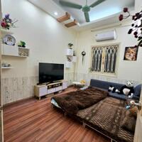 Bán nhà Thái Thịnh lô góc ô tô đỗ cửa kinh doanh ,nhà đẹp ở luôn 46m giá 13.2 tỷ ( có TL ) .