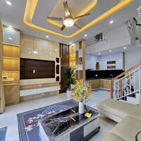  Nhà vị trí MTKD, cách MT Lý Thường Kiệt 50m  DT: 4.5x12m [nở hậu]  Kế bên Bắc Hải, Q10. Giá 8.5 tỷ