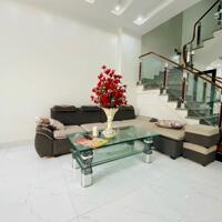 Cho thuê nhà phố Văn Cao, DT: 70m2, 5 ngủ khép kín.