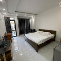Cho thuê nhà phố Văn Cao, DT: 70m2, 5 ngủ khép kín.