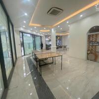 Cho thuê sàn tầng 1 lô góc 2 mặt tiền 110m2 tại Vinhomes Marina,, giá 15tr