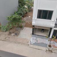 Cho Thuê Nhà Lô Góc Văn Phòng MBKD DV Phú Lương Hà Đông 260m2, 4 Tầng Vskk Ô Tô Đỗ Bạt Ngàn Gần Chợ