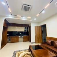 Bán nhà mặt phố Cự Lộc, Thanh Xuân, Lô Góc 40m2 , kinh doanh sầm uất, giá chỉ 14.8 tỷ