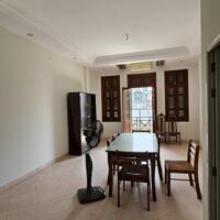 Bán nhà mặt phố Hào Nam, Đống Đa, tiện kinh doanh, ở ngay 6 tầng 55m2 giá 31.5 tỷ