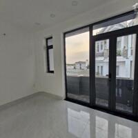 Bán Nhà HẺM XE HƠI Lò Lu – 51m2 (4m x 13m) 3 Tầng, 3PN Trường Thạnh, Quận 9