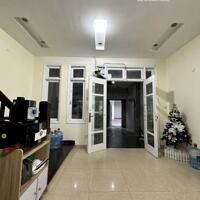 Bán nhà liền kề 4 tầng, mặt tiền 4.7m, diện tích 73m2 kđt Yên Hòa, quận Cầu Giấy