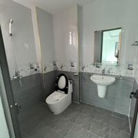 Nhà Trạm Trôi, trung tâm huyện Hoài Đức, 150m đường 32, 32M 5 Tầng, 2 mặt tiền, ô tô đỗ gần nhà