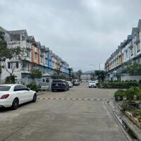 Bán rẻ Căn LK San Hô. Hướng Nam, view biển. Đầy đủ nội thất, Chỉ việc về ở. Khu đô thị mới Bim - Hùng Thắng - Hạ Long