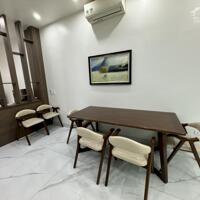 Cho thuê nguyên căn 5 phòng ngủ tại Vinhomes Marina,, giá 30tr