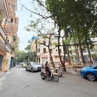 BÁN ĐẤT TẶNG NHÀ PHÂN LÔ Ô TÔ TRÁNH PHỐ NGUYÊN HỒNG 61M GIÁ ĐẦU TƯ