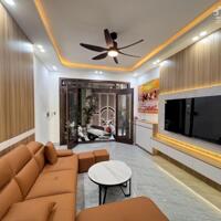 Bán nhà Giang Văn Minh 32m, full nội thất, gần ô tô, gần phố chỉ 6.5 tỷ