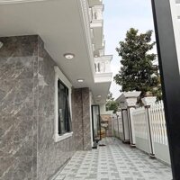 Bán biệt thự 2 lầu 1 trệt góc 2 mặt tiền 9.8 tỷ /154m2