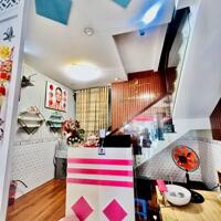 Nhà mặt tiền Đường số giao Linh Đông, trệt lầu 100m2 sử dụng 10 triệu/tháng