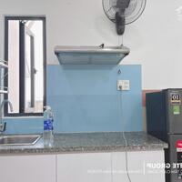 Căn 2PN cửa sổ Full nội thất New 100% Ngay CMT8 , giáp Quận 10