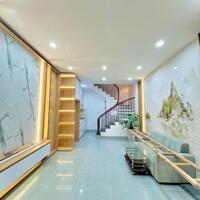 Hai Bà Trưng lô góc 2 thoáng - nhà mới full đồ- sổ vuông đét. Hồng Mai 4 tầng 35m² mặt tiền rộng 3.8m -