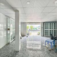 Cho Thuê Nhà Kho Mặt Tiền Nguyễn Văn Quỳ - Diện tích: 11m x 25m- Giá Chốt Thuê: 55tr/tháng