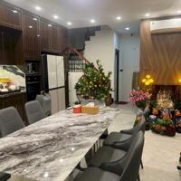 Cần bán gấp nhà Phố Yên Hoa-Tây Hồ,7 tầng, thang máy