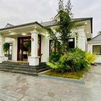 Vỡ nợ cần bán gấp Biệt thự 1000m2 đất thổ cư tại Gia Lâm- ô tô- View Hồ điều hòa, Giá siêu rẻ
