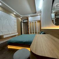 Bán nhà gần hồ Hạ Đình, quận Thanh Xuân, 30m2, 5 tầng,, sát ô tô tránh, hơn 5 tỷ CTL