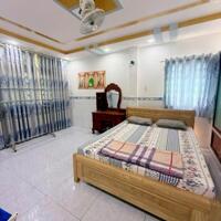 QUẬN 6 - HAI MẶT TIỀN - XE TẢI QUAY ĐẦU - 55M2 - 3 TẦNG - SỔ NỞ HẬU- HOÀN CÔNG ĐỦ - CHỈ 8 Tỷ