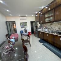 Mặt phố Hoàng Hoa Thám, Tây Hồ,  DT 40m2 - 6 tầng thang máy – kinh doanh,  giá 14.2 tỷ