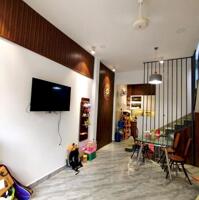 Bán Nhà Nguyễn Văn Nghi 3x10, 2 PN, Có Sân Để Xe Chỉ Nhỉnh 3 Tỉ