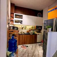 Bán Nhà Nguyễn Văn Nghi 3x10, 2 PN, Có Sân Để Xe Chỉ Nhỉnh 3 Tỉ