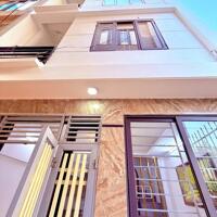 Bán nhà Ỷ La giá 5.25 tỷ, diện tích 30m2, 4 tầng, mặt tiền 4.5m