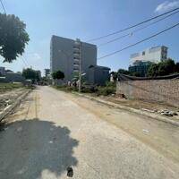 Bán gấp Lô góc nằm ngay trục chính xã Phú Mãn ngay Sát QL21 và đường nối thẳng lên Tỉnh Hòa Bình