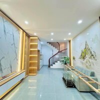 Nhà Đẹp Gần Đường Ô Tô, Phố Hồng Mai, Hai Bà Trưng 28m, 4 tầng, mt 3.8m, giá 5.25 tỷ.